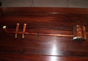 批發(fā)供應(yīng)極品非洲小葉紫檀二胡 高檔木制樂器的廠家直銷優(yōu)選